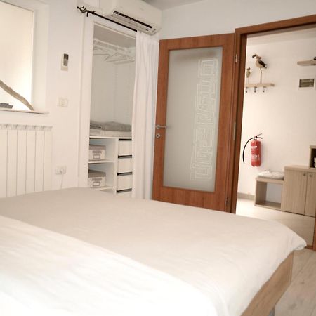 Medizen Apartment Ізола Екстер'єр фото