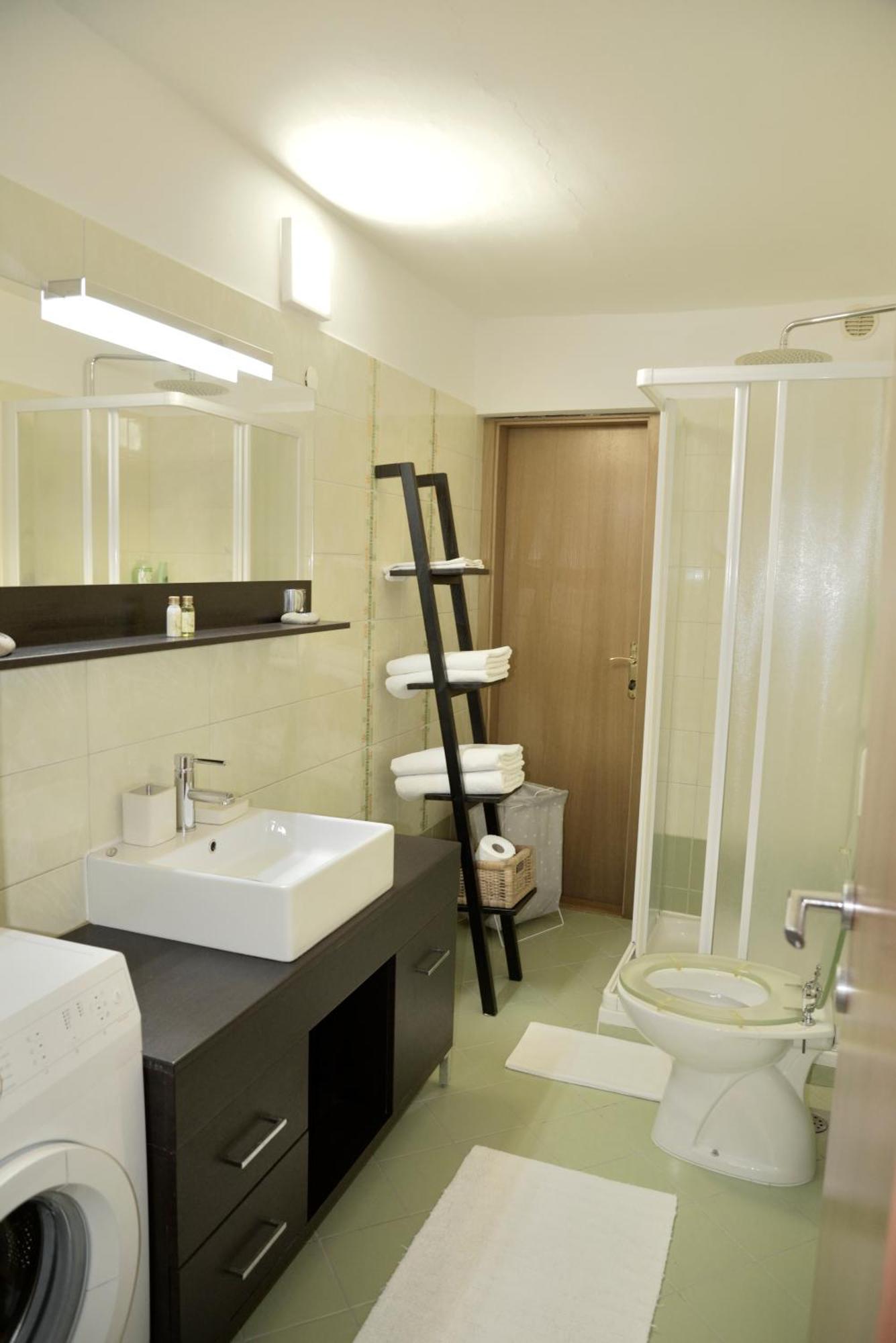 Medizen Apartment Ізола Екстер'єр фото